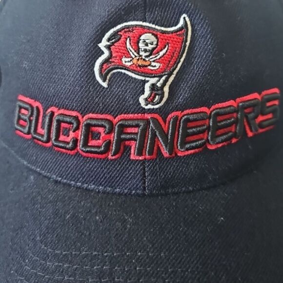 Vintage Tampa Bay Buccaneers NFL Cap Wool Blend Hat Twins Enterprise Y2K 90s - Picture 2 of 10